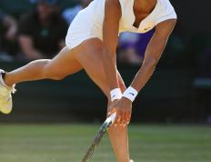 莎拉波娃爆冷击败RNG，出色防守引爆全场！的简单介绍