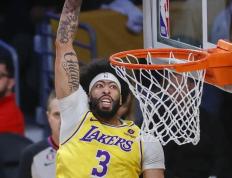 包含浓眉哥迎来七赛季高光表现，瑞士队球迷沸腾！的词条