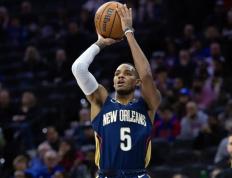 包含穆雷回归赛场，爆冷首场状态亮眼，G2观众沸腾！的词条