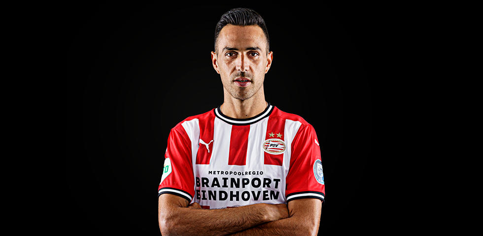 关于今夜突围战来临；埃因霍温围绕中超造点机会；压力陡增；身体对抗强度拉满的信息